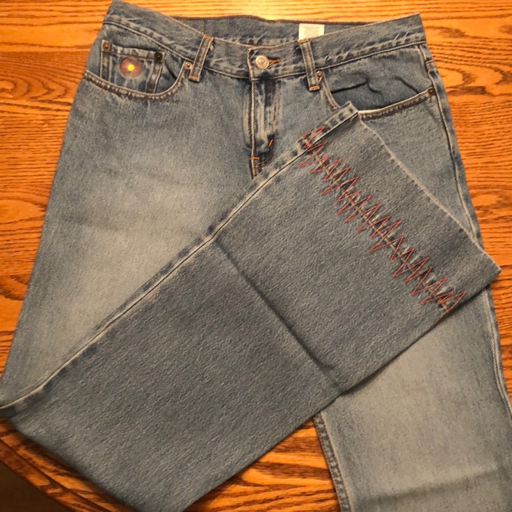 EUC Levis 514. Flare leg. Size 7M.